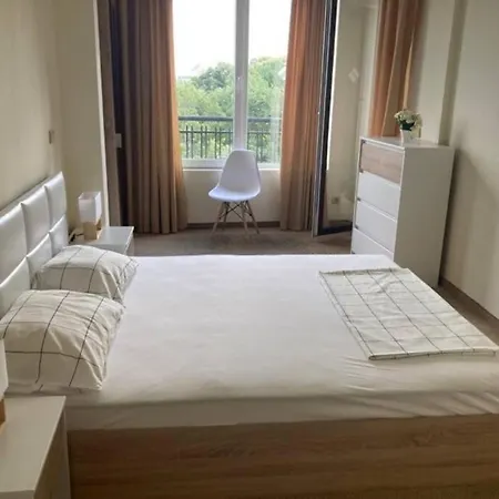 Flat 147 Golden Sands