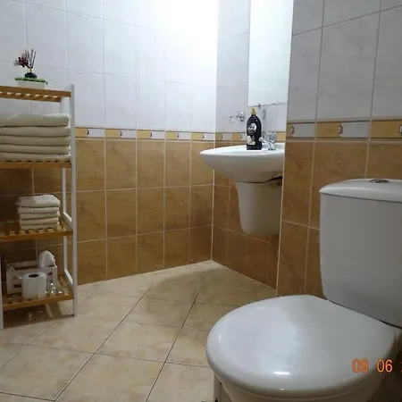 Flat 147 Golden Sands