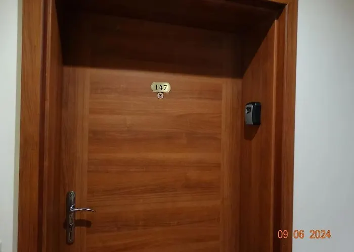 Flat 147 Apartament *